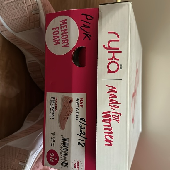 Ryka Walking, Rae - Picture 3 of 3